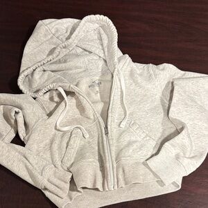 Hollister Light Gray Zip-Up Cropped Hoodie